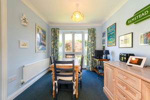 Breakfast Room- click for photo gallery